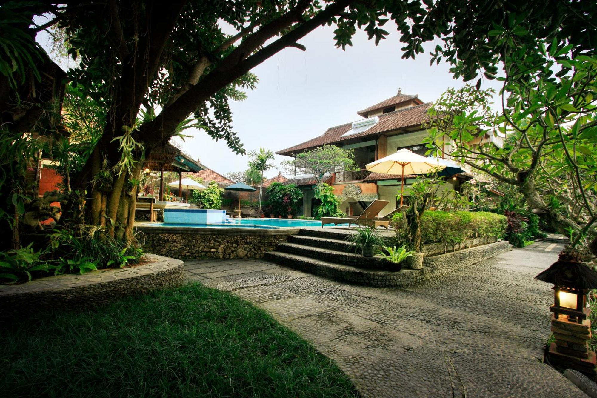 The Taman Ayu Hotel Seminyak  Exterior photo