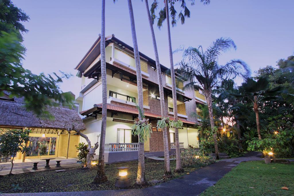 The Taman Ayu Hotel Seminyak  Exterior photo