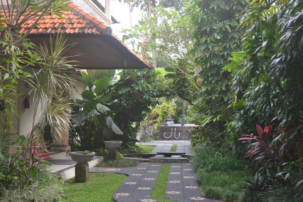 The Taman Ayu Hotel Seminyak  Exterior photo